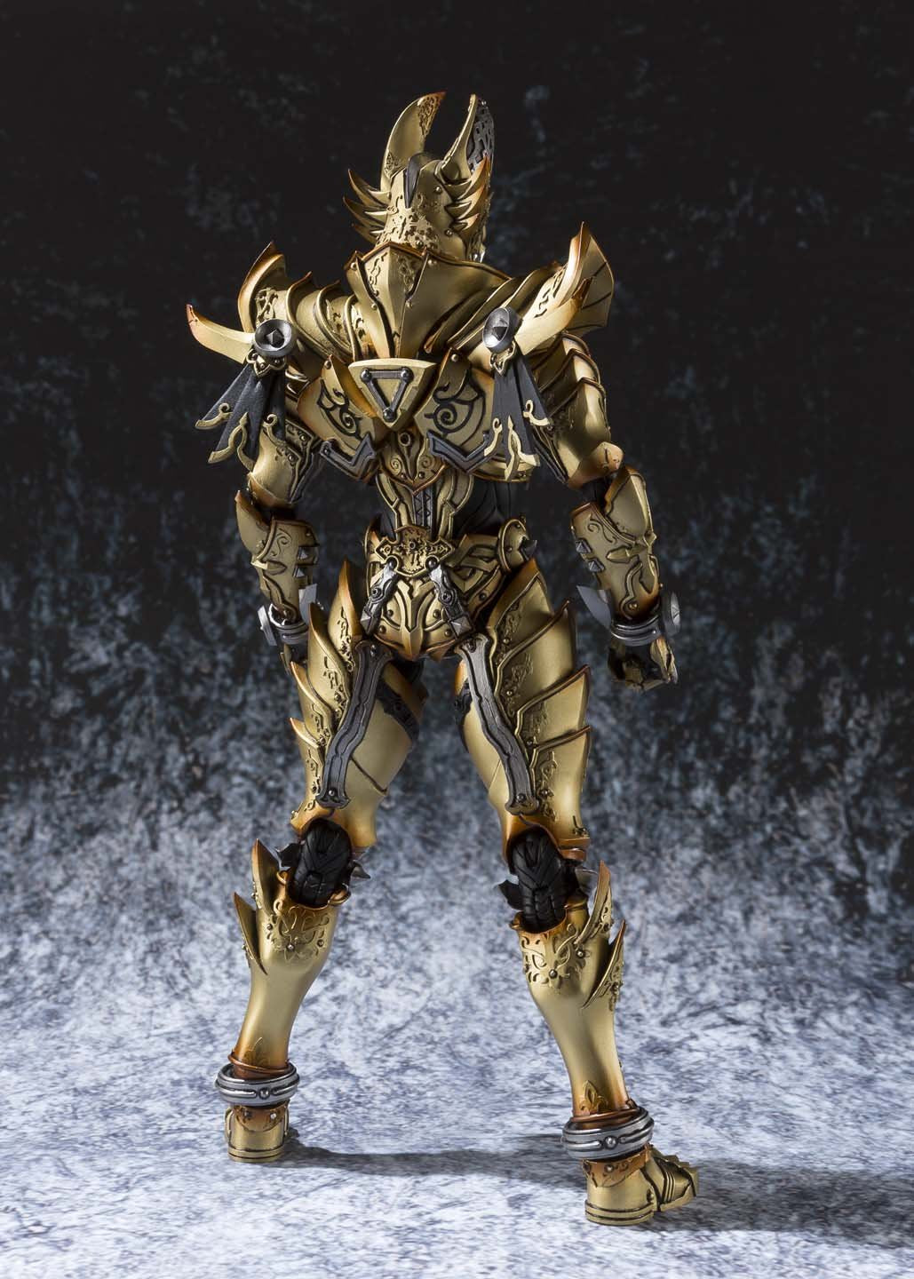 TAMASHII NATIONS Bandai Ougonkishi Garo (Saezima Kouga) Garo Action Figure
