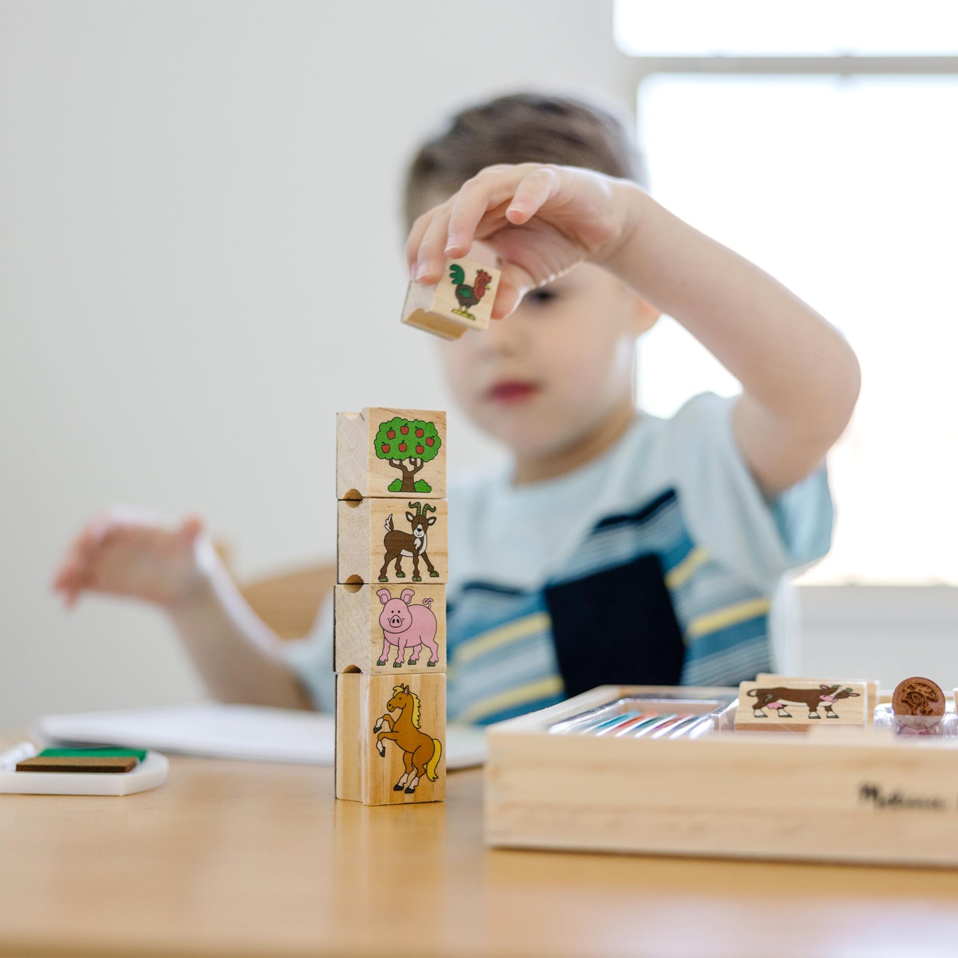 Melissa & Doug, Toy Stamp A Scene Farm
