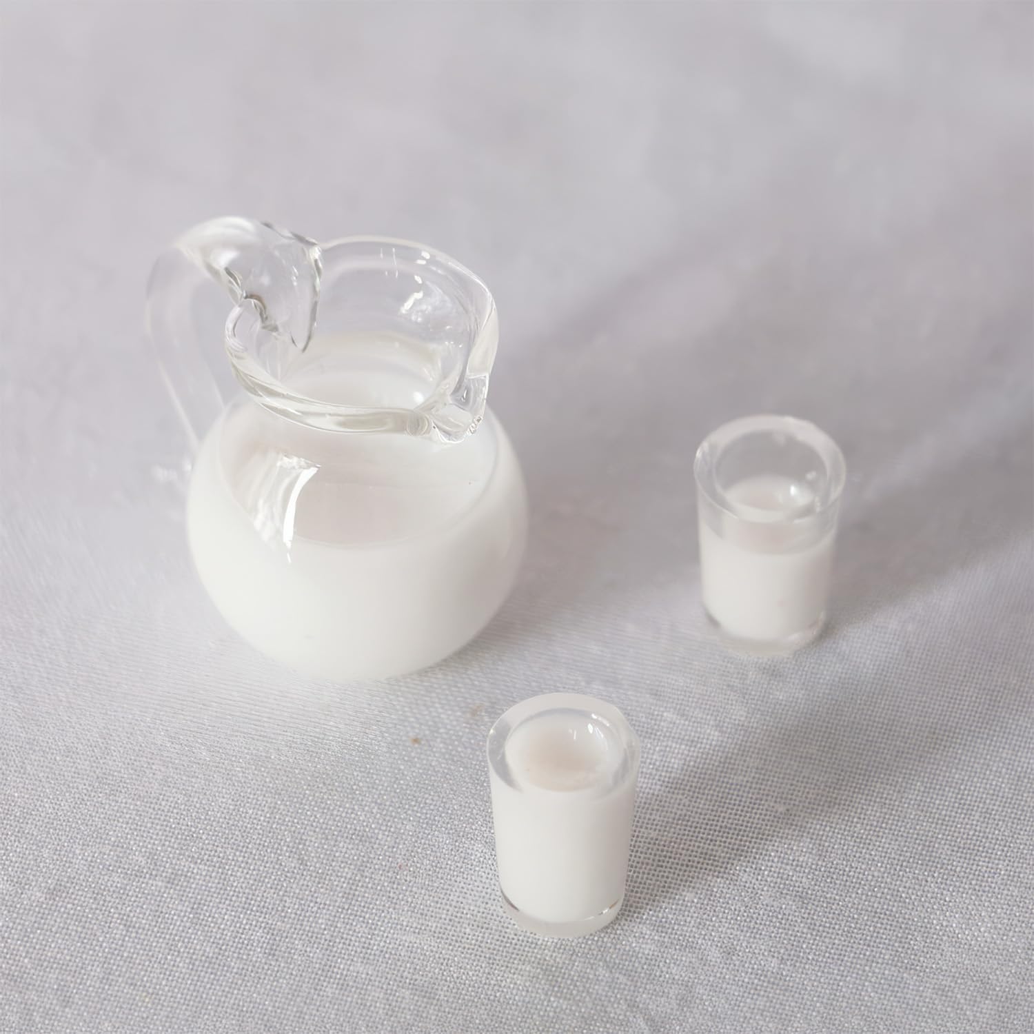 3pcs Miniature Pitcher Set, Dollhouse Miniatures Drinks, Mini Juice/Milk Glass Set, Realistic Dollhouse Accessories, Not Edible (Orange Juice Set)