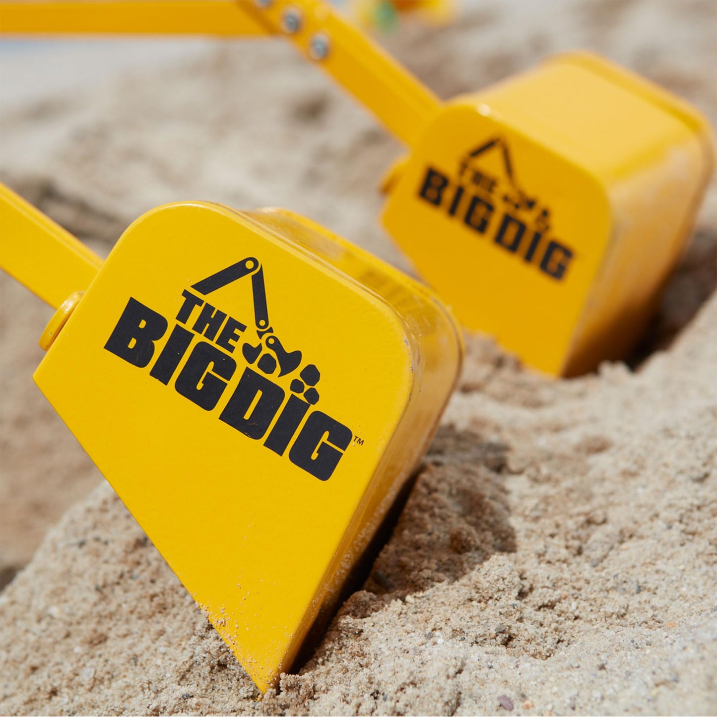Big Dig Excavator Ride-On Sandbox Digger with 360 Rotation Base, Yellow