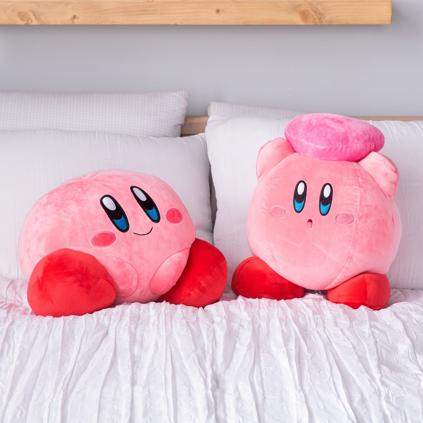 Club Mocchi-Mocchi- Kirby Plush - Kirby Plushie - Squishy Toys - Collectible and Cute Stuffed Animals - Gaming Gifts and Game Room Decor - Video Game