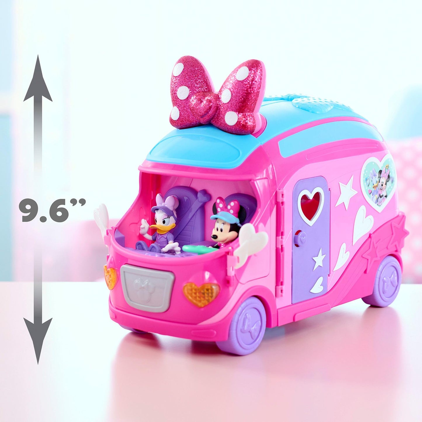 Disney Junior Minnie Mouse Bows-A-Glow Glamper Playset, Light-Up Camper RV, Working Headlights & Sounds, 2-Foot Wide Playset, Minnie & Daisy Figures