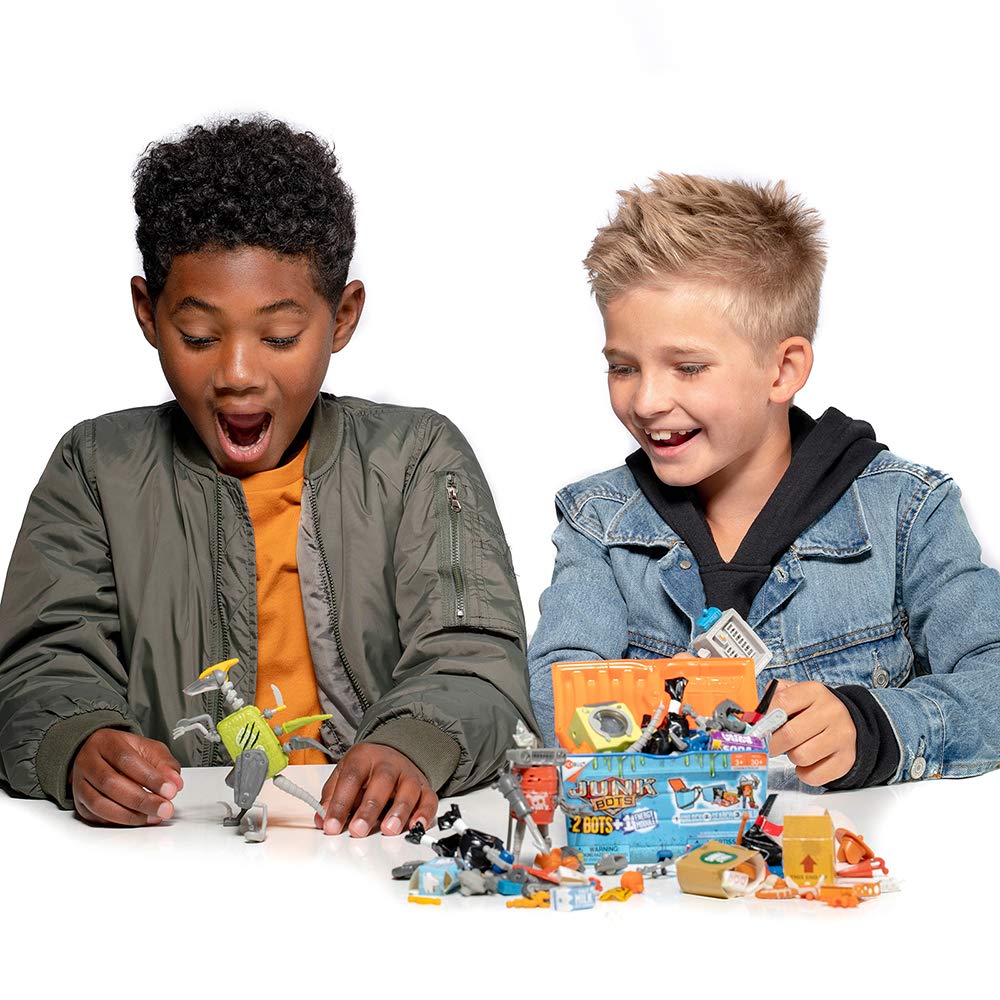 HEXBUG JUNKBOTS - Alley Dumpster Kit - Surprise Alien-Powered Construction Figures for Ages 5+, 24+ Pieces