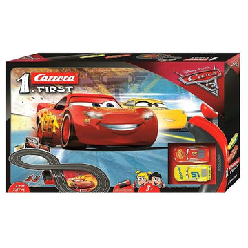Carrera First Disney/Pixar Cars 3 - Slot Car Race Track - Includes 2 Cars: Lightning McQueen and Dinoco Cruz - Battery-Powered Beginner Racing Set