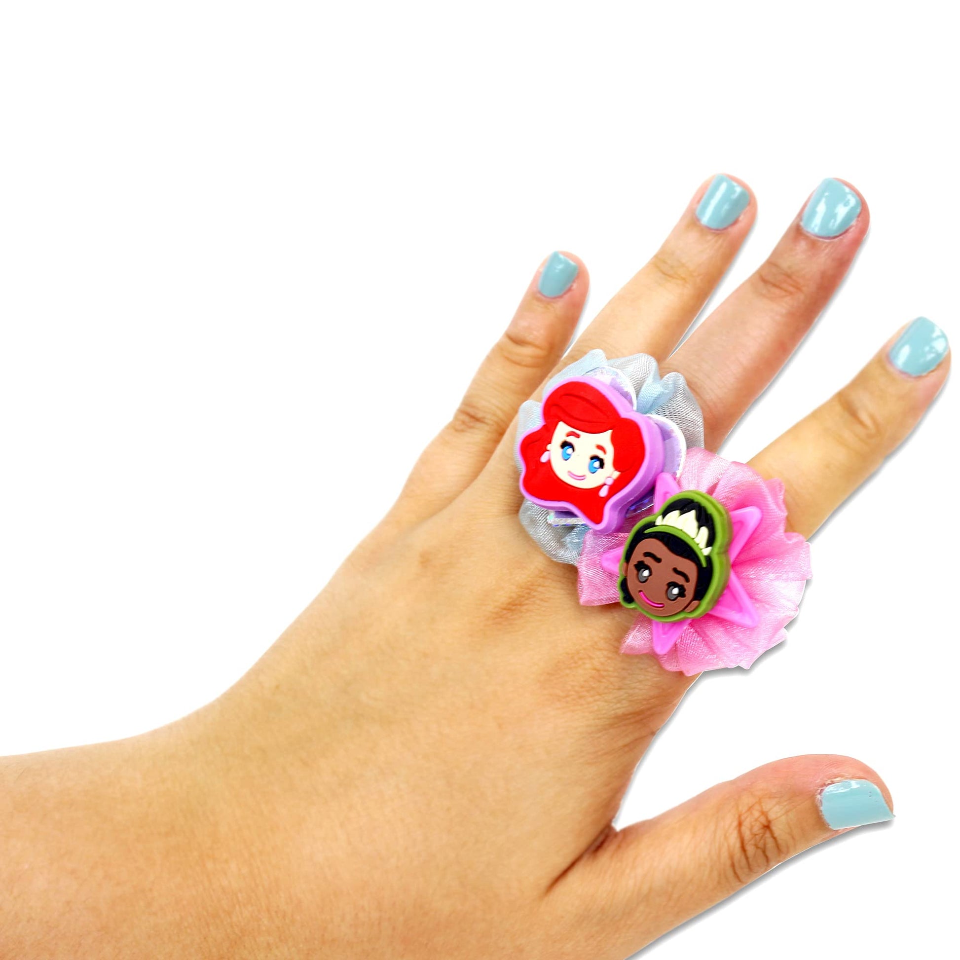 Tara Toys: Disney Princess DIY Jewelry Activity Necklace Advent Calendar, Fun and Easy to do, for Your Little Princess, for Ages 3 and up