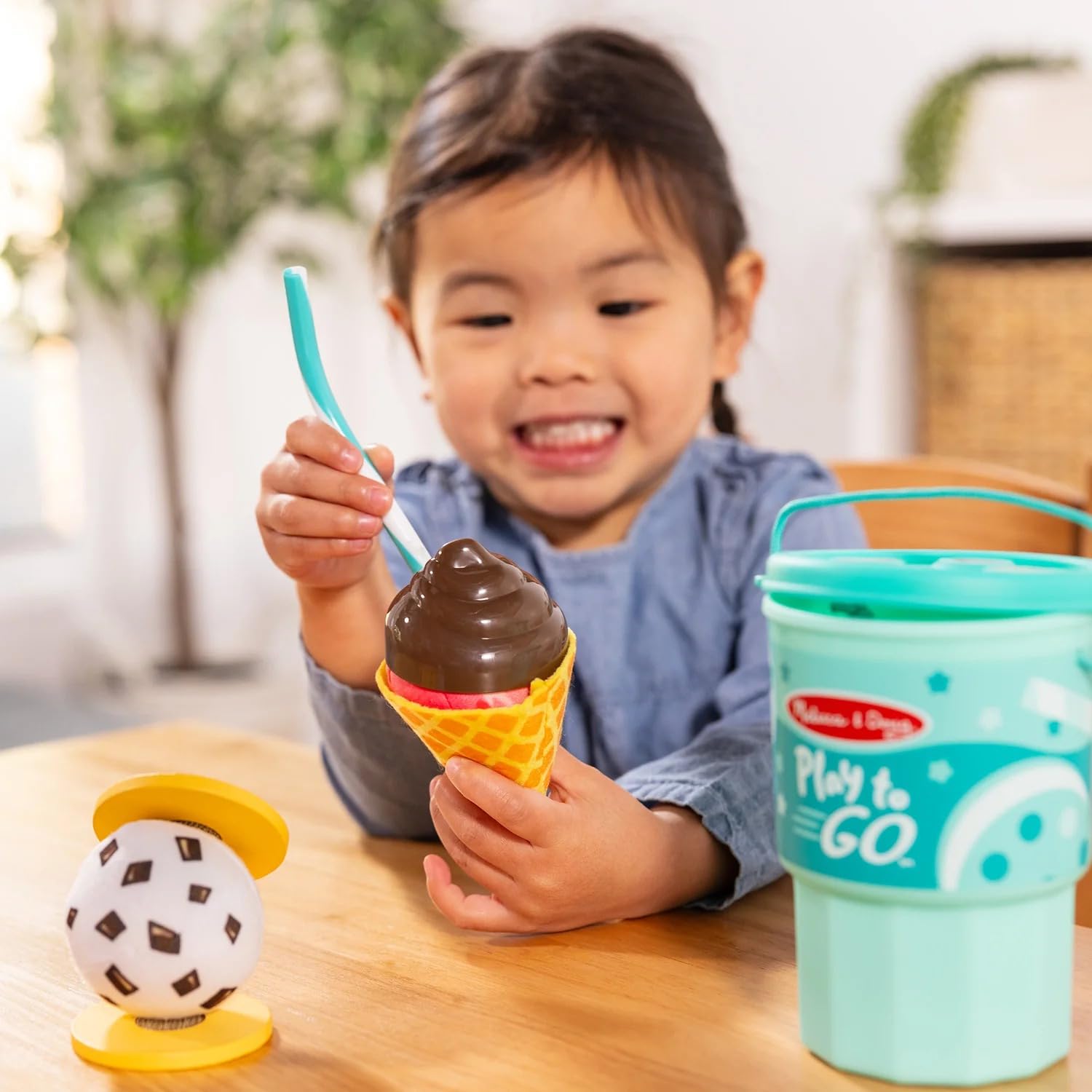 Melissa & Doug Play To Go Ice Cream Play Set Toy, 1 EA