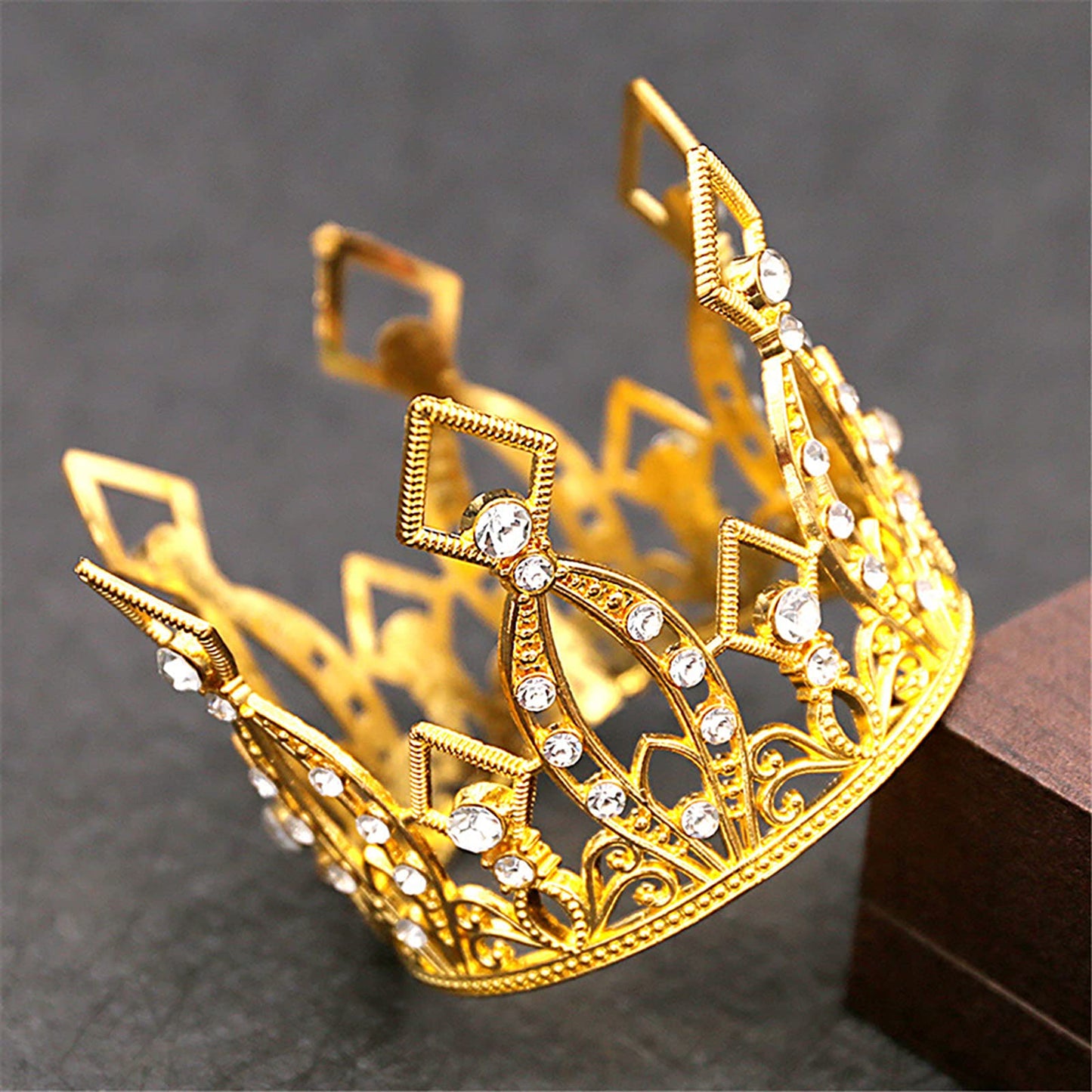 Creaides Mini Crown Cake Topper Princess and Prince Crystal Headpiece Tiara Rhinestone Crown Cake Decoration for Wedding Birthday Baby Shower Party