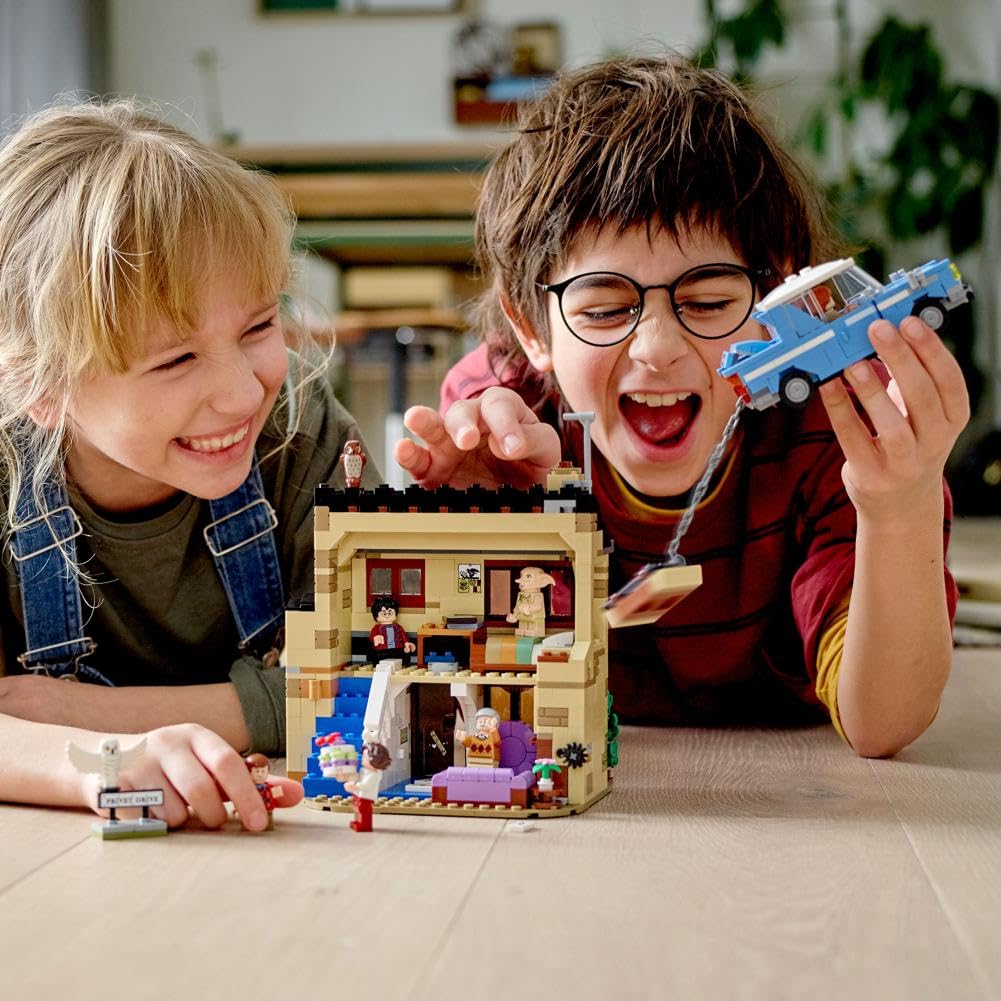 LEGO Harry Potter 4 Privet Drive 75968 House and Ford Anglia Flying Car Toy, Wizarding World Gifts for Kids, Girls & Boys with Harry Potter, Ron