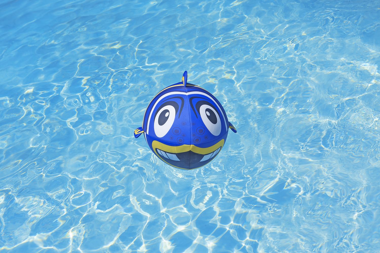 Poolmaster Inflatable Floating Swimming Pool Toy Fish Ball (Blue)
