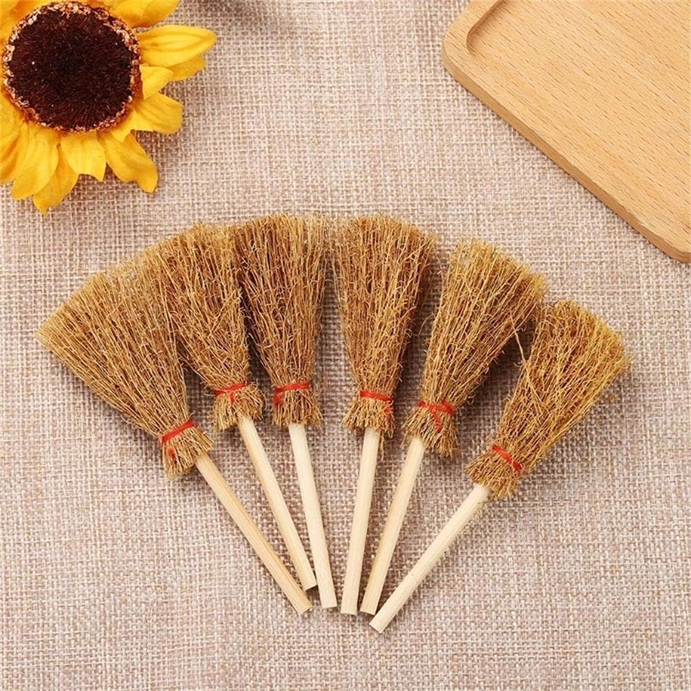 5Pcs Miniature Brooms with Straw Broomsticks - 1:12 Scale Dollhouse Accessories for Halloween Party Decor, Handmade Style Witch Broomstick Cosplay