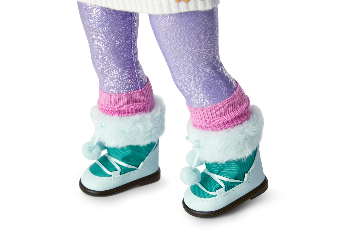 American Girl Corinne Tan Girl of the Year 2022 18-inch Doll Accessories with Hat, Sunglasses, and Backpack, For Ages 8+