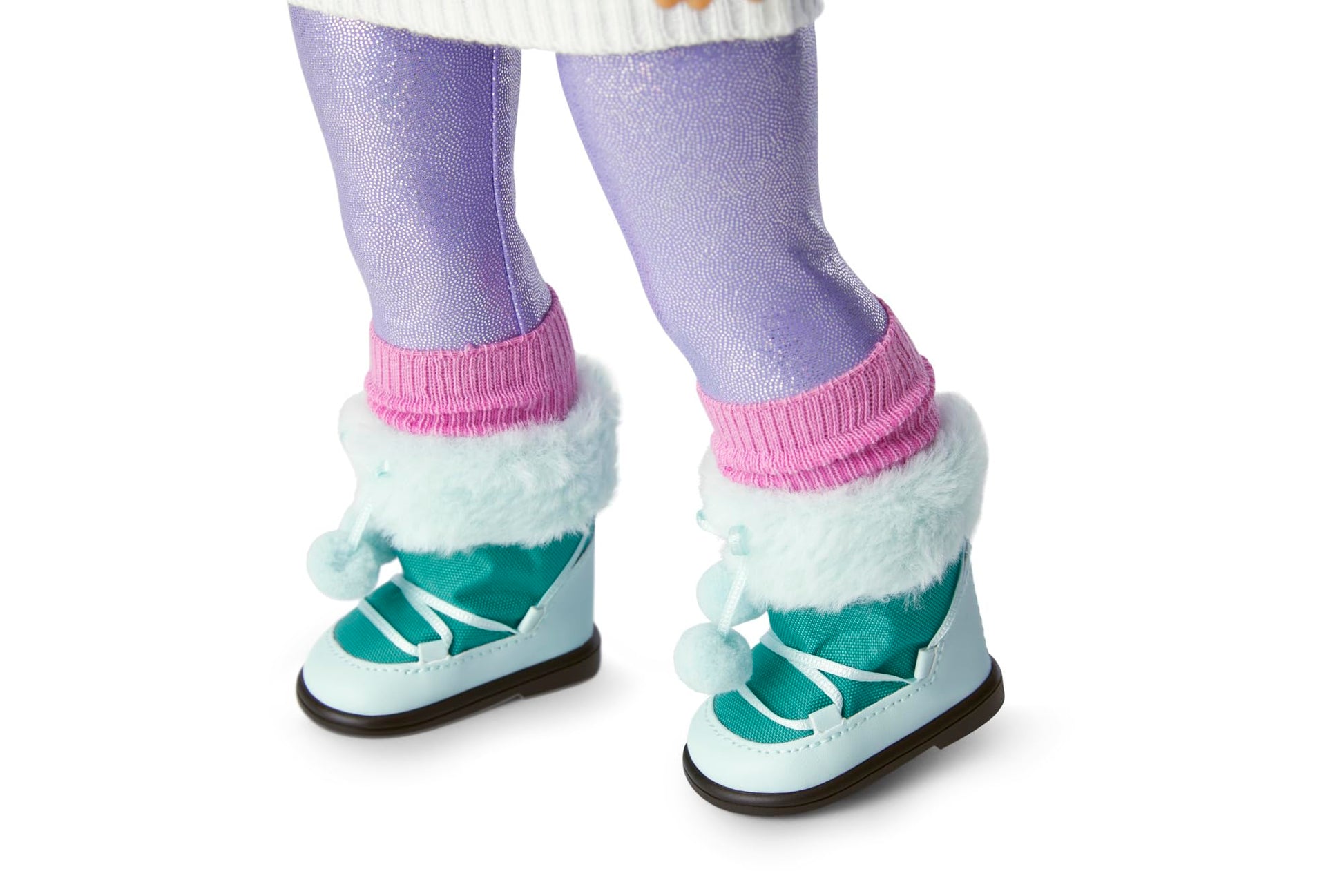 American Girl Corinne Tan Girl of the Year 2022 18-inch Doll Accessories with Hat, Sunglasses, and Backpack, For Ages 8+