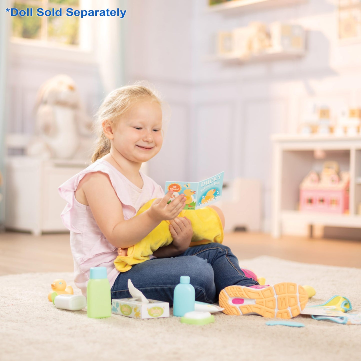 Melissa & Doug Mine to Love Changing & Bathtime Play Set for Dolls - Diapers, Pretend Shampoo,Wipes, Towel, More (19 pcs)