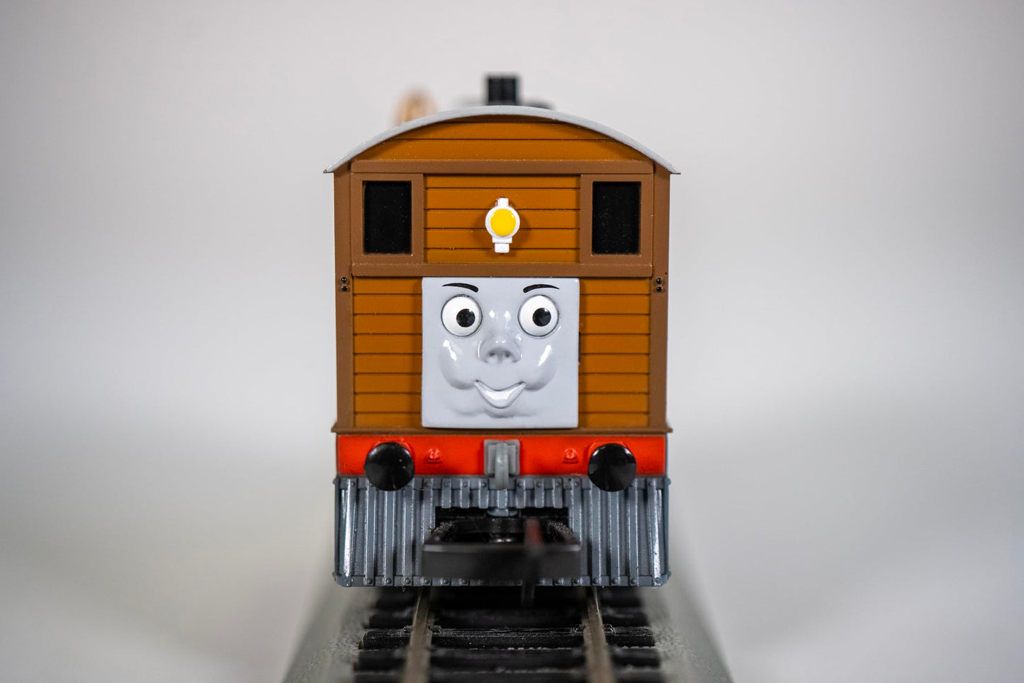 Bachmann Trains Thomas And Friends - Toby The Tram Engine With Moving Eyes, Black, 0.5 Liters
