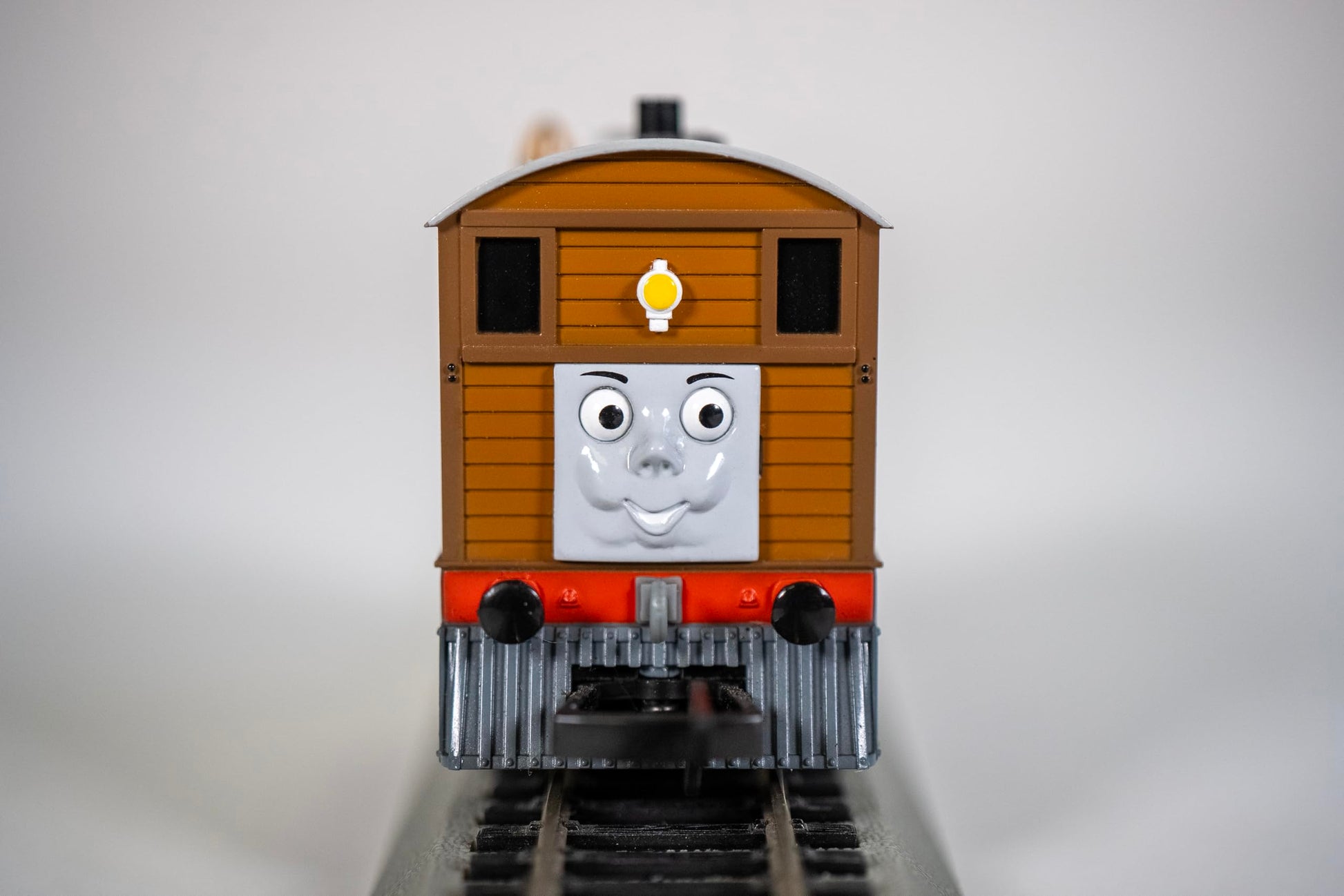 Bachmann Trains Thomas And Friends - Toby The Tram Engine With Moving Eyes, Black, 0.5 Liters