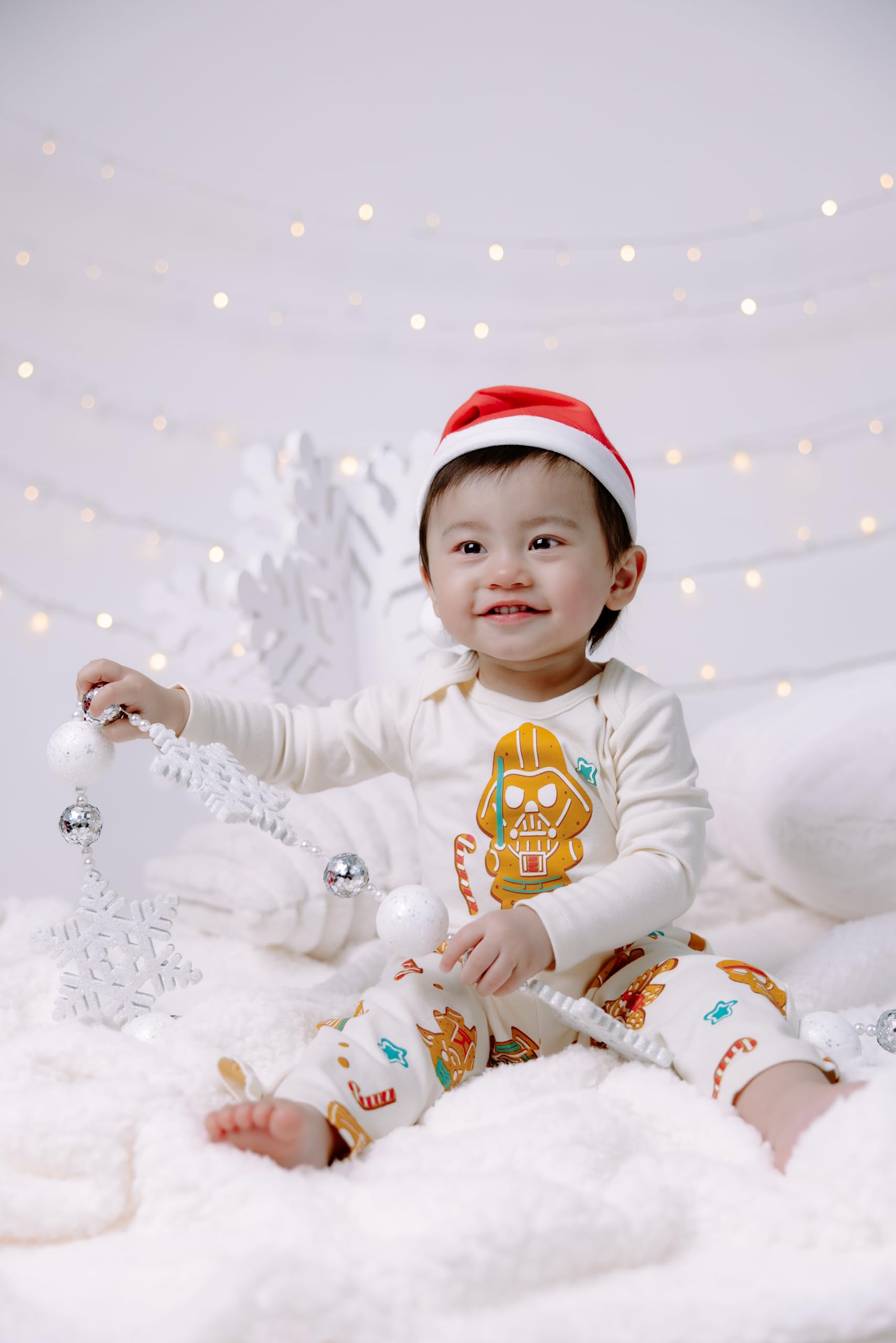 STAR WARS Darth Vader Christmas Infant Baby Boys Bodysuit, Pants & Velour Santa Hat 3 Piece Outfit Cream/Red 24 Months