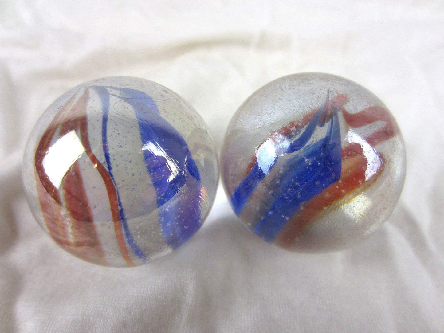 Big Game Toys Set of 2 Fun FAIR 35mm Boulder Iridescent Clear/Red/Blue Swirl Large Shooter Solid Glass Marbles