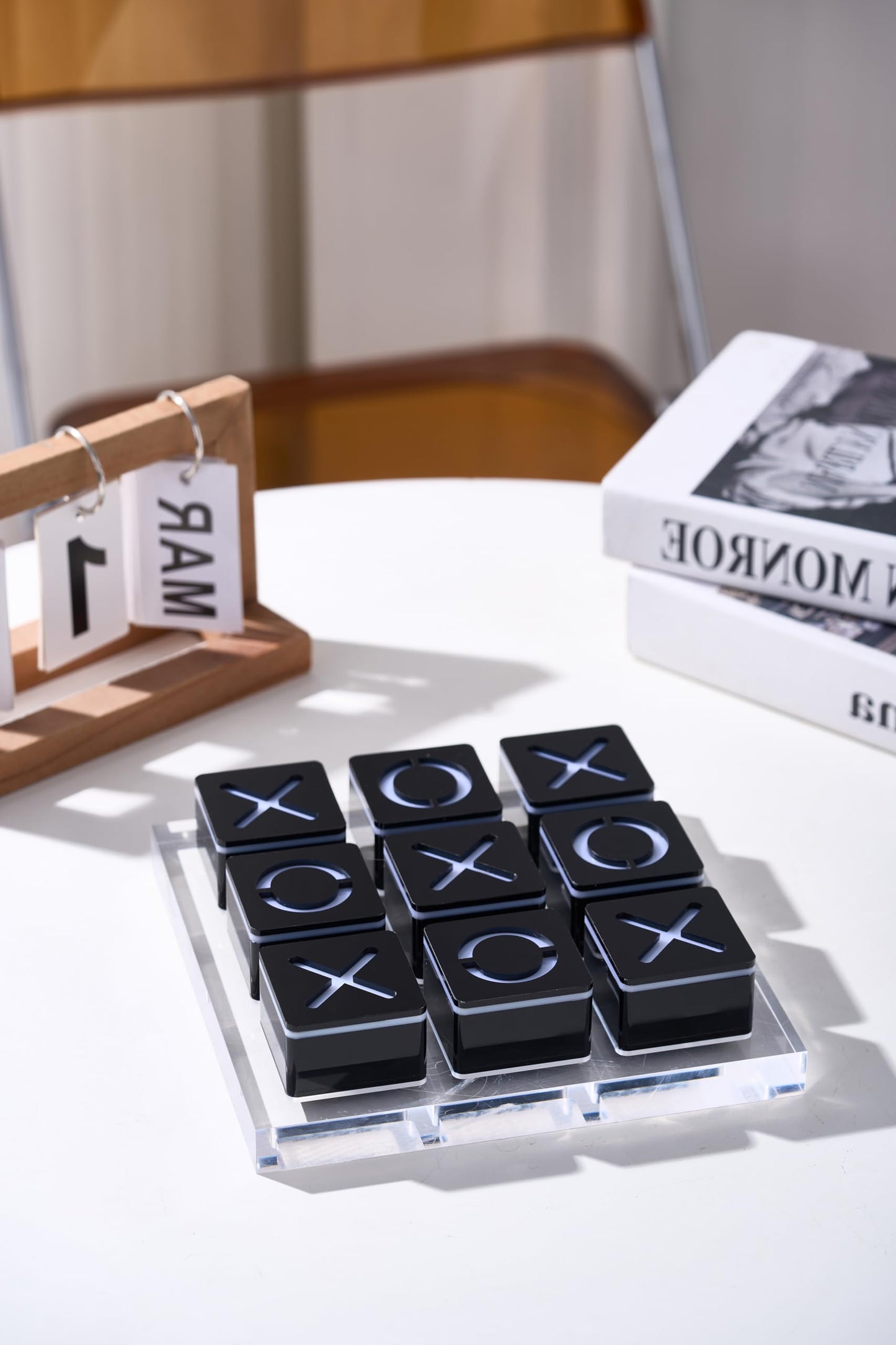 LuxLand Home Modern Tic Tac Toe for Home Decoration Black Acrylic XO with Clear Base Decorative Tic Tac Toe Table Top Decoration Coffee Table Decor