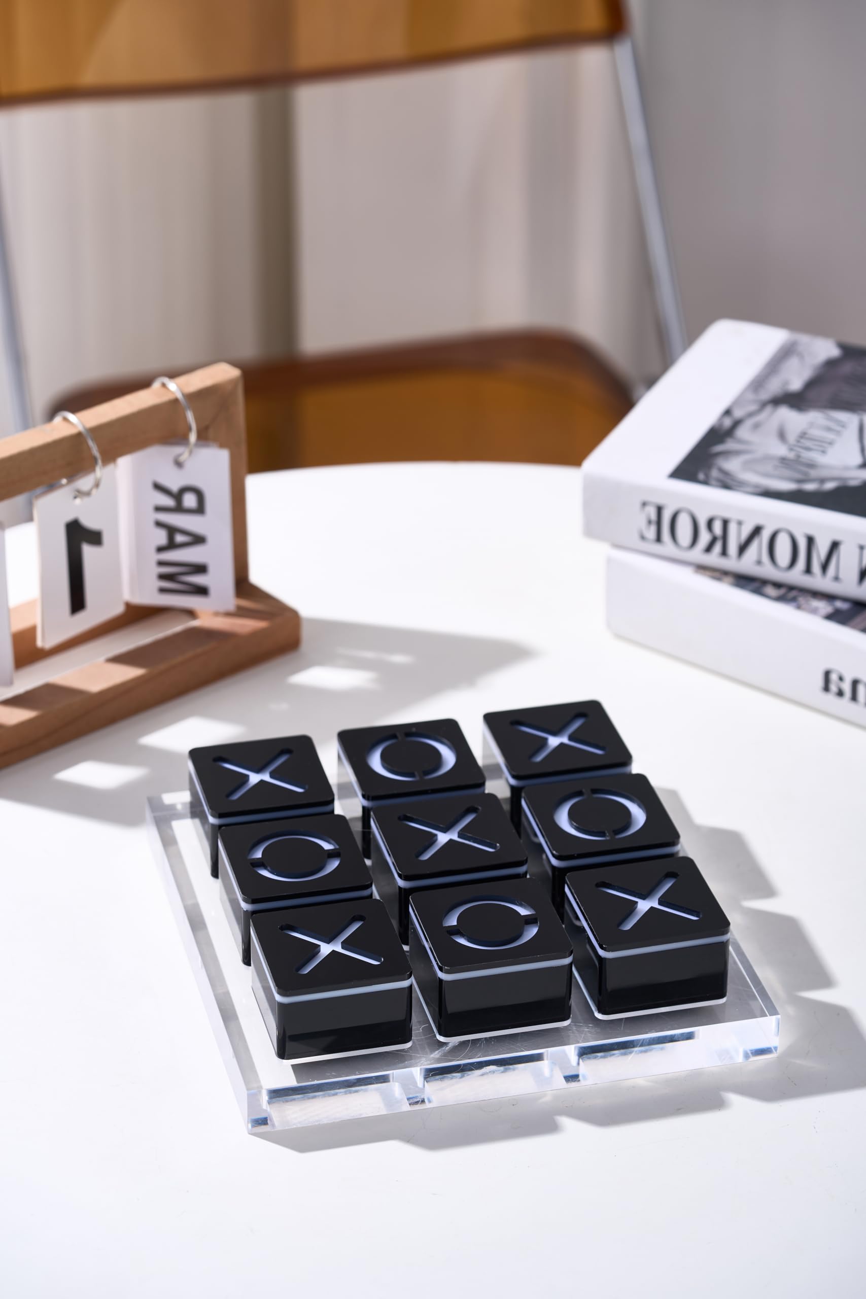 LuxLand Home Modern Tic Tac Toe for Home Decoration Black Acrylic XO with Clear Base Decorative Tic Tac Toe Table Top Decoration Coffee Table Decor