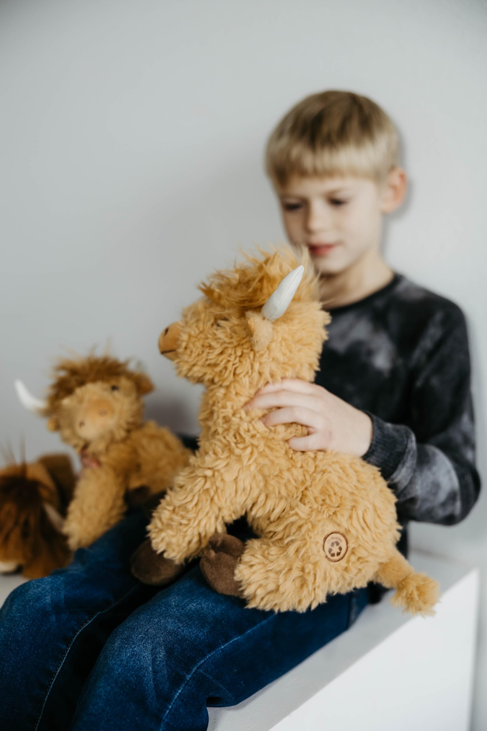 The Petting Zoo Highland Cow Plushie Stuffed Animal, Gifts for Kids, Wild Onez Wildlife Animals, Blonde Cow Plush Toy, 12 inches