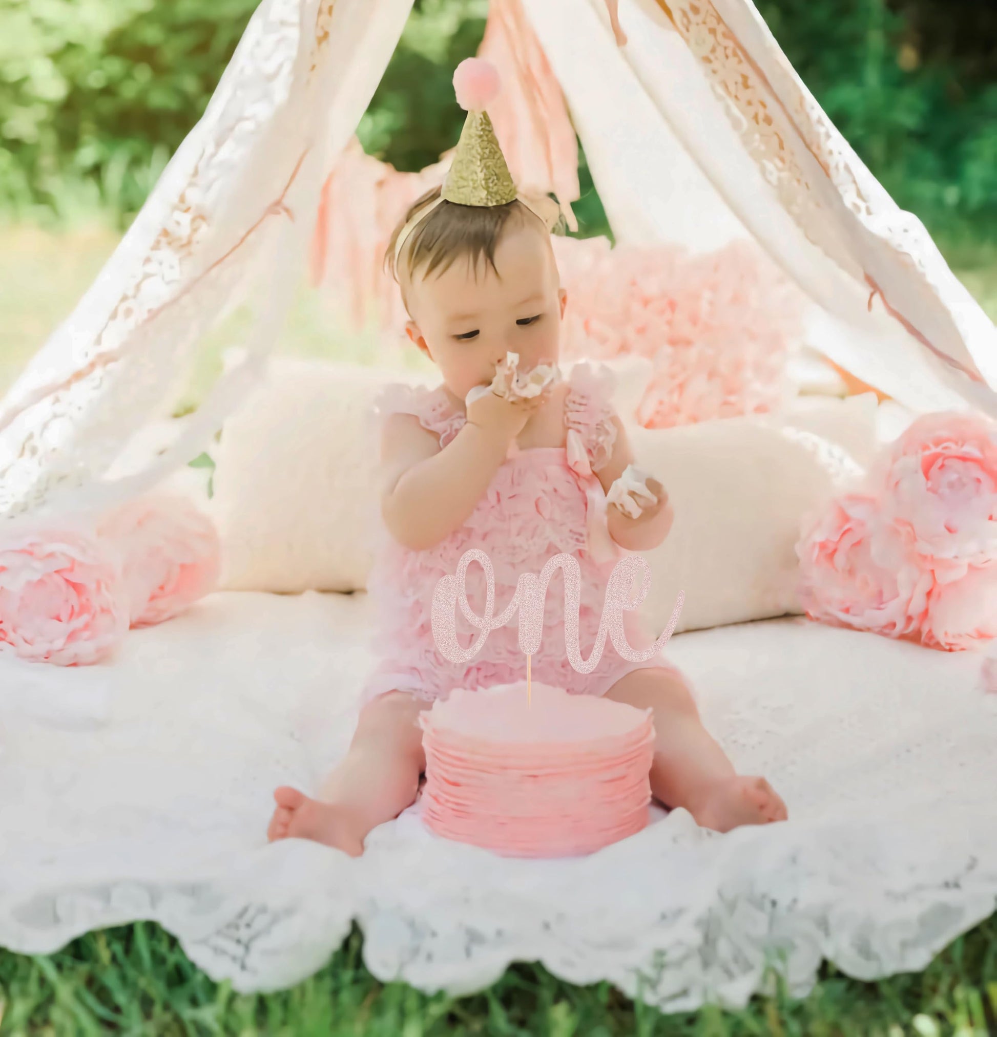 EONNCNT One Cake Topper - Rose Gold Glitter 1st Birthday Cake Decorating Supplies for Boys or Girls, First Birthday Cake Topper for Baby Shower 1st