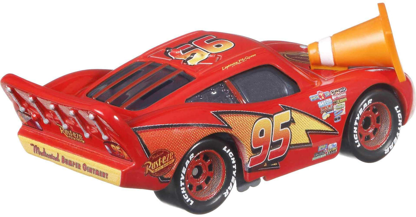 Disney Car Toys Lightning McQueen with Cone, Miniature, Collectible Racecar Automobile Toys Based on Cars Movies, for Kids Age 3 and Older, Multicolor