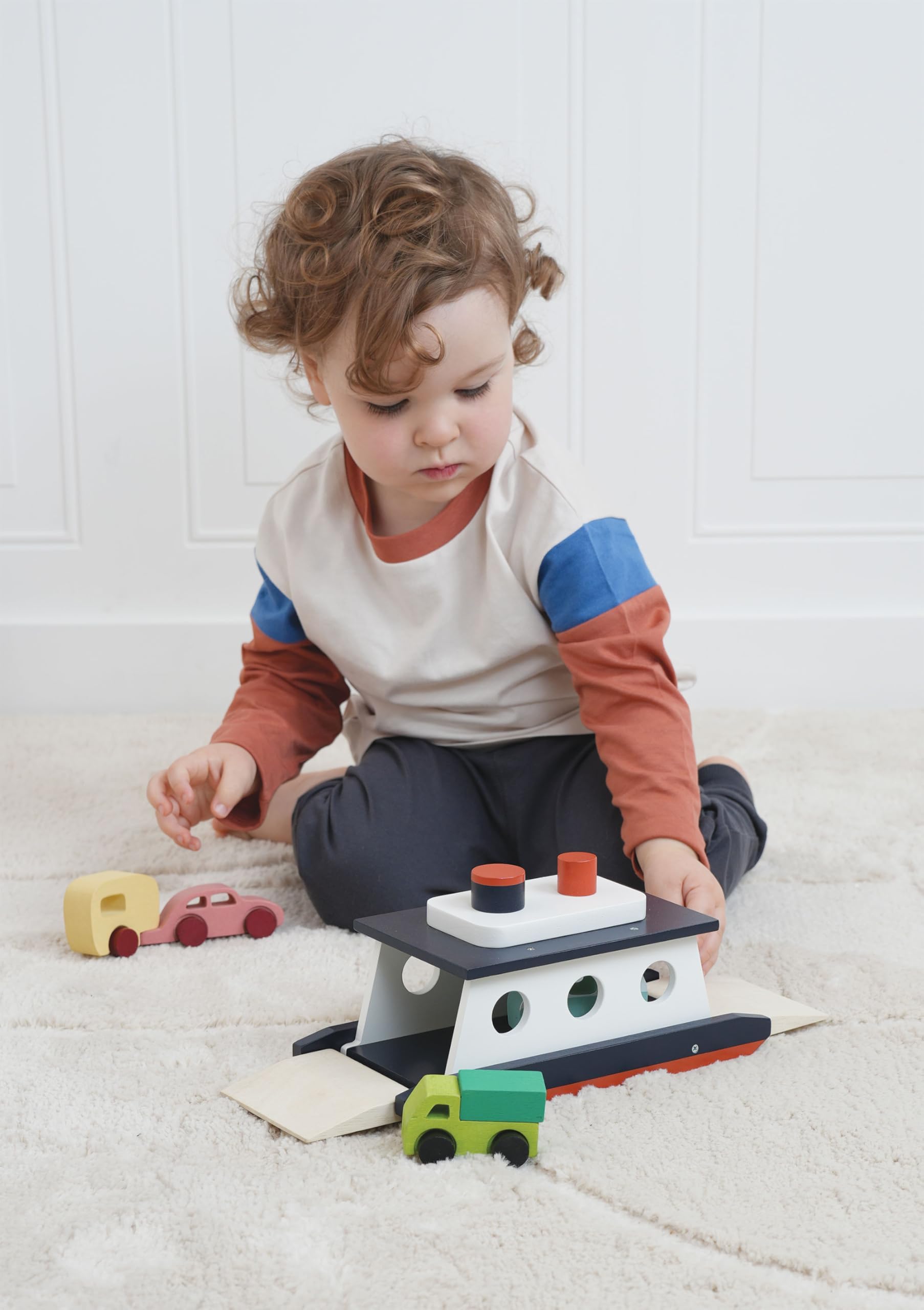 Mentari Toys - Car Ferry - Wooden Boat Set with 4 Vehicles - Includes Car, Caravan, Campervan, and Truck - Interactive Loading & Unloading Toy