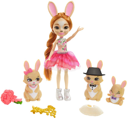 Mattel Enchantimals Royal Family Toy Playset with Brystal Bunny Small Doll, 3 Animal Sibling Figures & 4 Accessories
