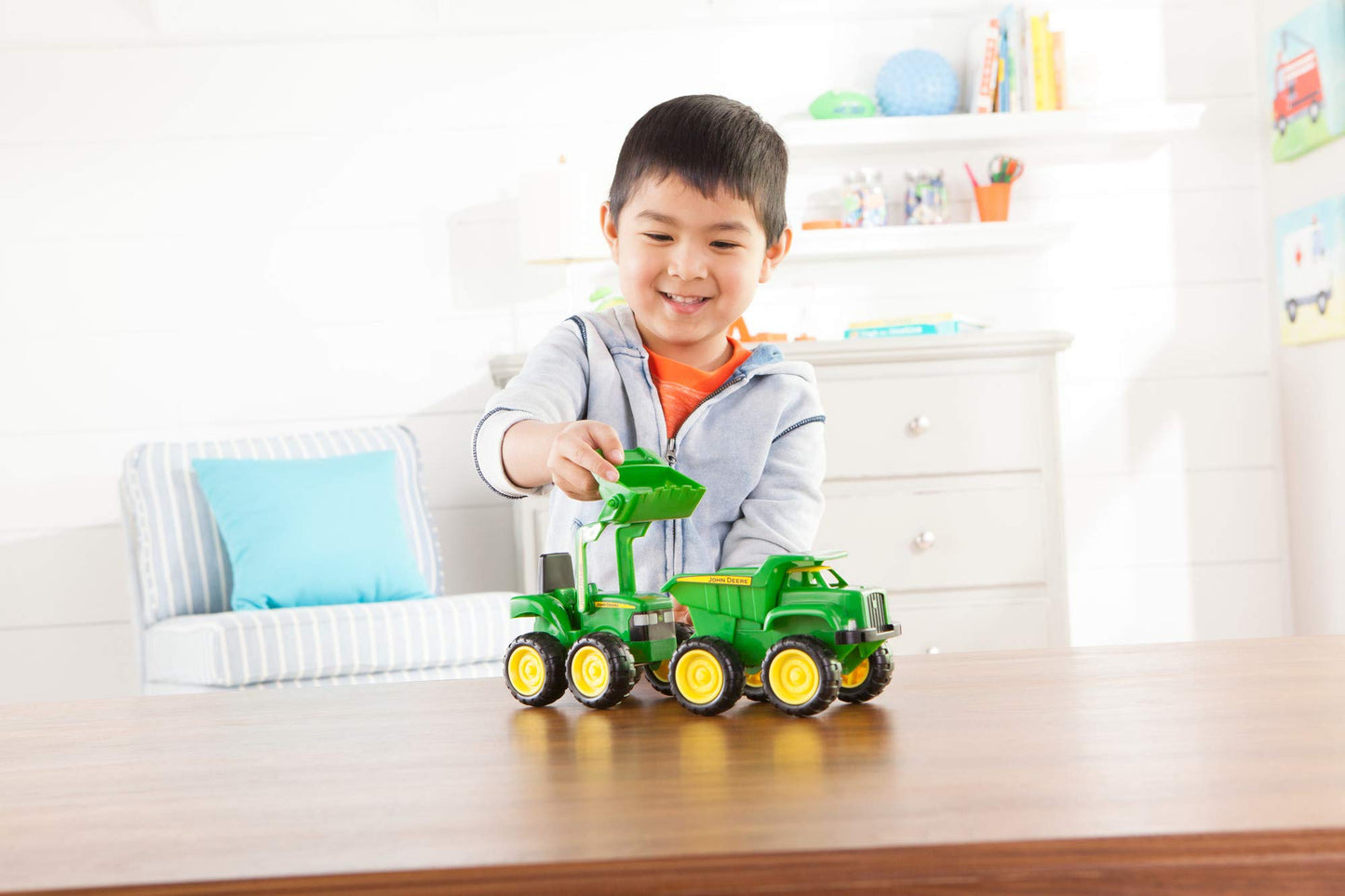 John Deere Kids 736 42952 EA John Deere Mini Sandbox Tractor and Dump Truck Set, Multicoloured