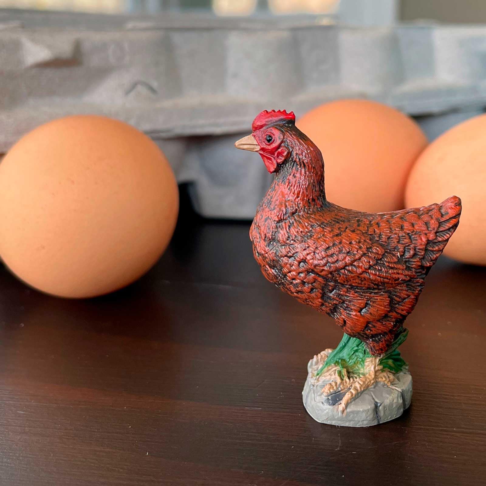 Safari Ltd. Bantam Hen Figurine - Hand-Painted, Realistic 2" Model Figure - Fun Educational Toy for Boys, Girls & Kids Ages 3+