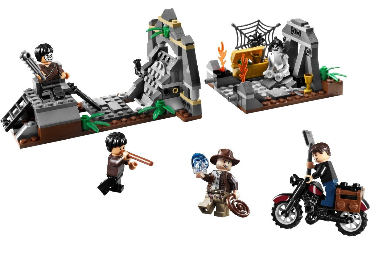 LEGO Indiana Jones Chauchilla Cemetery Battle (7196)