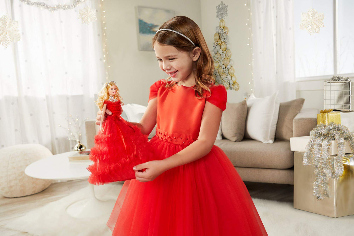 Barbie 2018 Holiday Doll