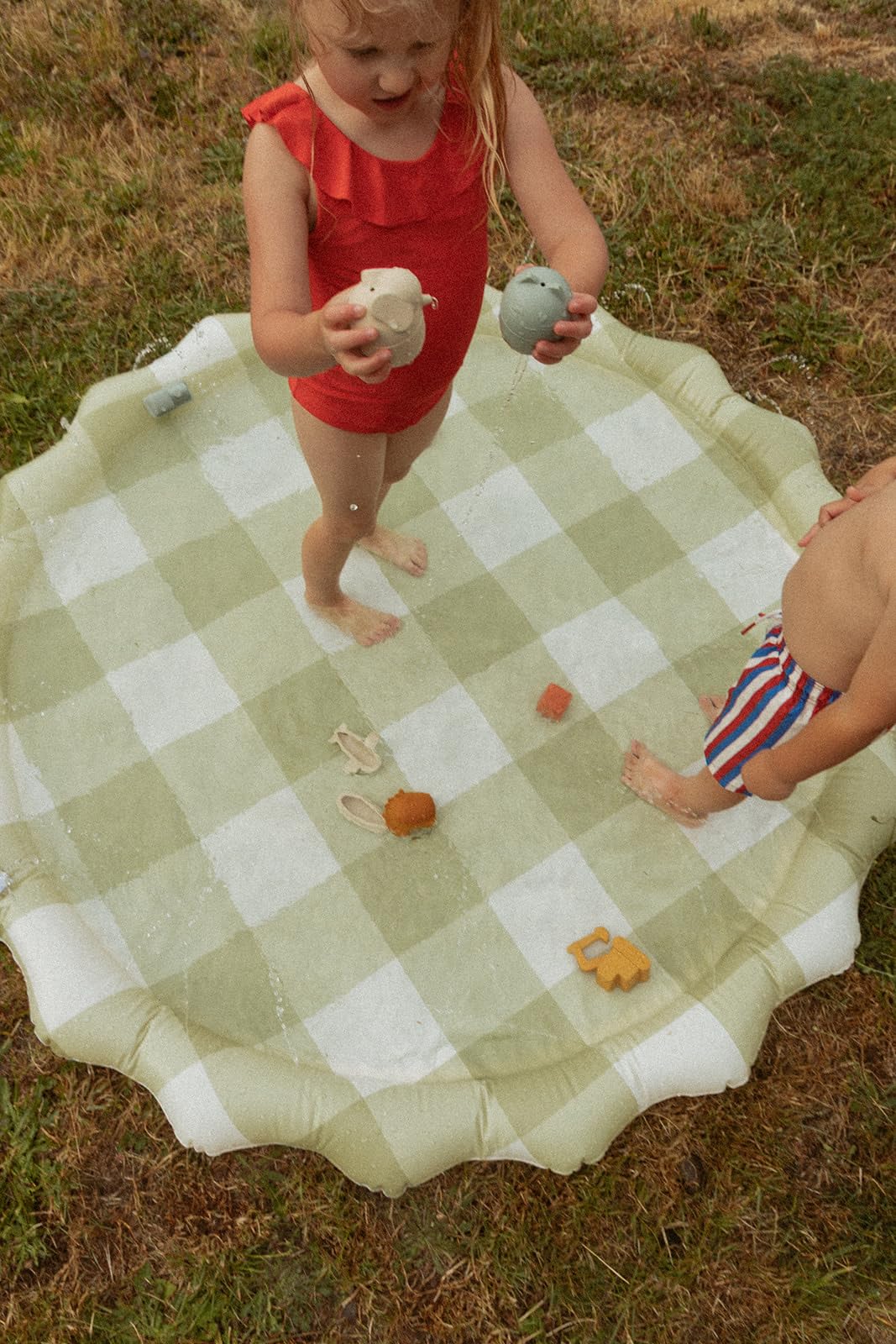 Neutral Gingham Splash Pad for Kids - Outdoor Sprinkler for Kids & Toddlers, Water Mat Sprinkler Toy-Splash Pool 67in