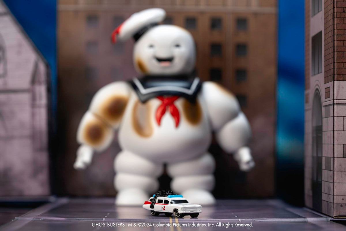 Jada Nanoscene: Ghostbusters 6" Stay Puft Marshmallow Man die-cast Metal Figure with Nano Ecto-1 diecast Vehicle