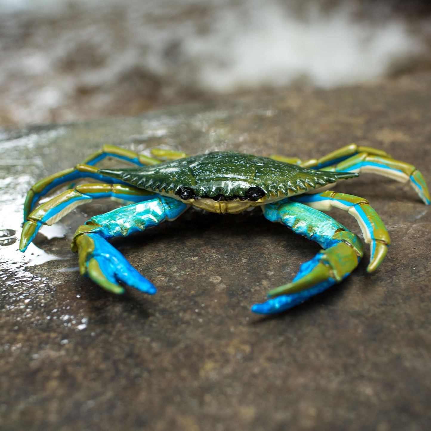 Safari Ltd. Blue Crab Figurine - Realistic 7" Model Figure - Educational Toy for Boys, Girls, and Kids Ages 18M+