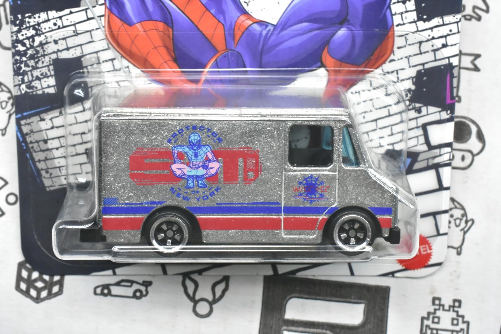 Hot Wheels Silver Series Spider Man Combat Medic [Silver] 5/5, 1:64 Scale Diecast Toy Vehicle