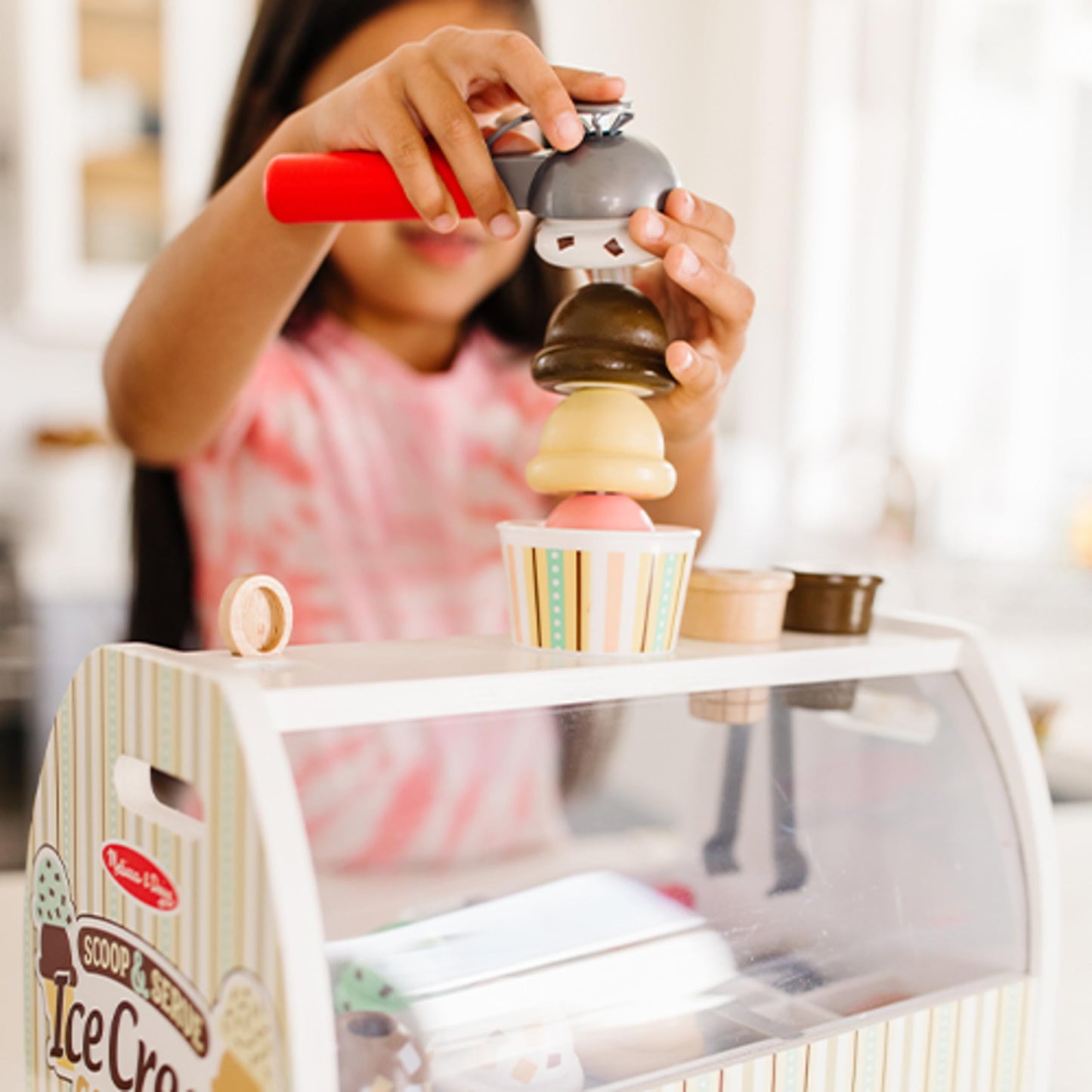 Melissa & Doug Wooden Scoop & Serve Ice Cream Counter, Pretend Play Store, 28 Toy Food & Play Kitchen Accessories, Preschool Toys for Girls & Boys 3+