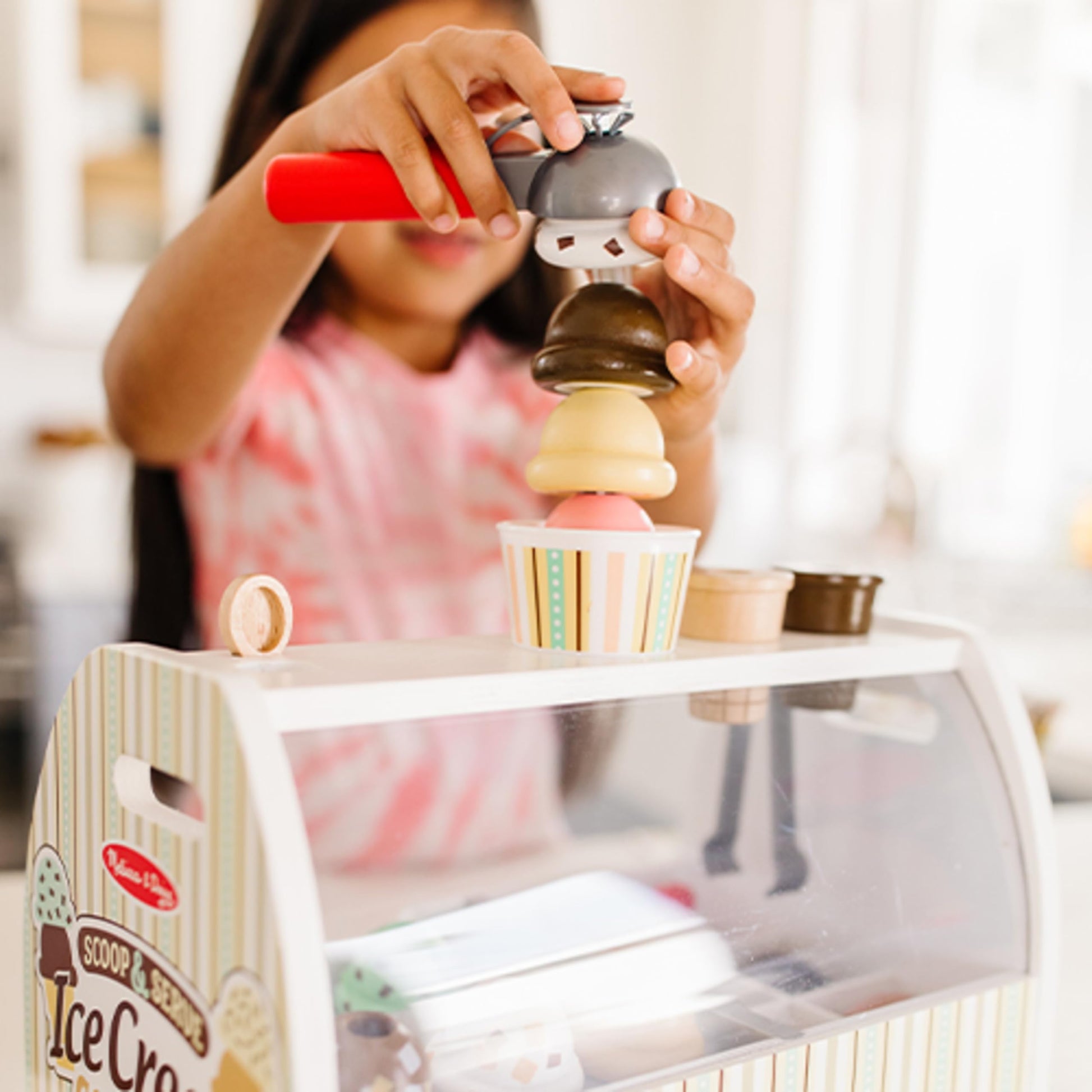 Melissa & Doug Wooden Scoop & Serve Ice Cream Counter, Pretend Play Store, 28 Toy Food & Play Kitchen Accessories, Preschool Toys for Girls & Boys 3+