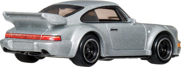 Hot Wheels Cars, Premium Fast & Furious 1:64 Scale Die-Cast Car for Collectors Inspired by Fast & Furious Movie Franchise