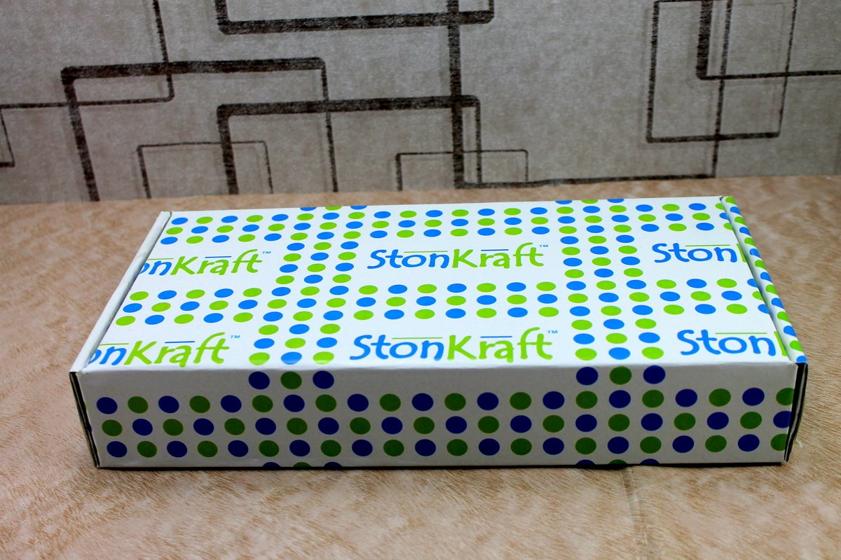 Stonkraft Collectible Folding Wooden Chess Set with Magnetic Crafted Pieces, 7" X 7"