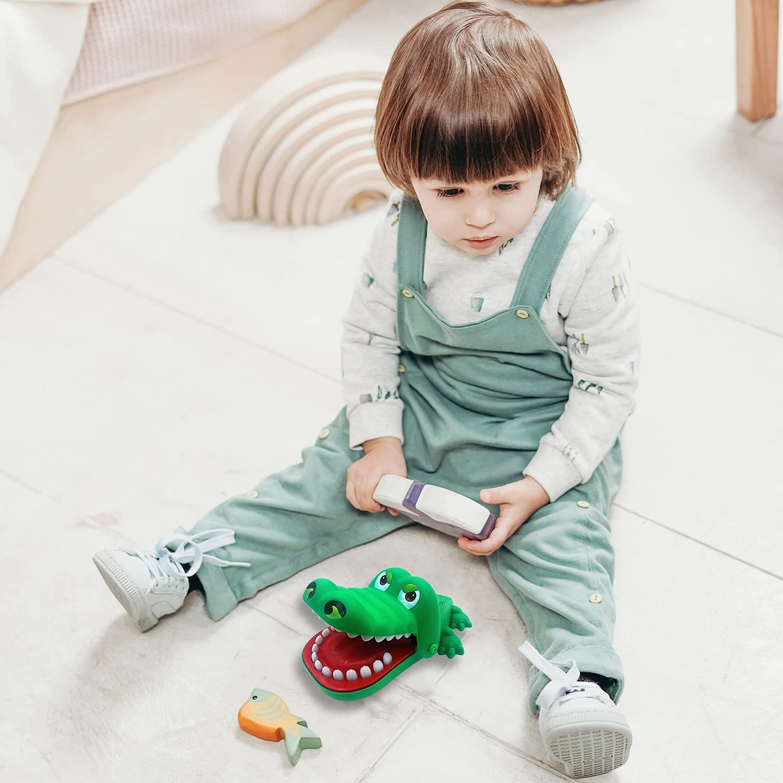 MAYTRBOU Crocodile Game for Kids Alligator Teeth Game Large Size Biting Finger Toys (Big Crocodile)