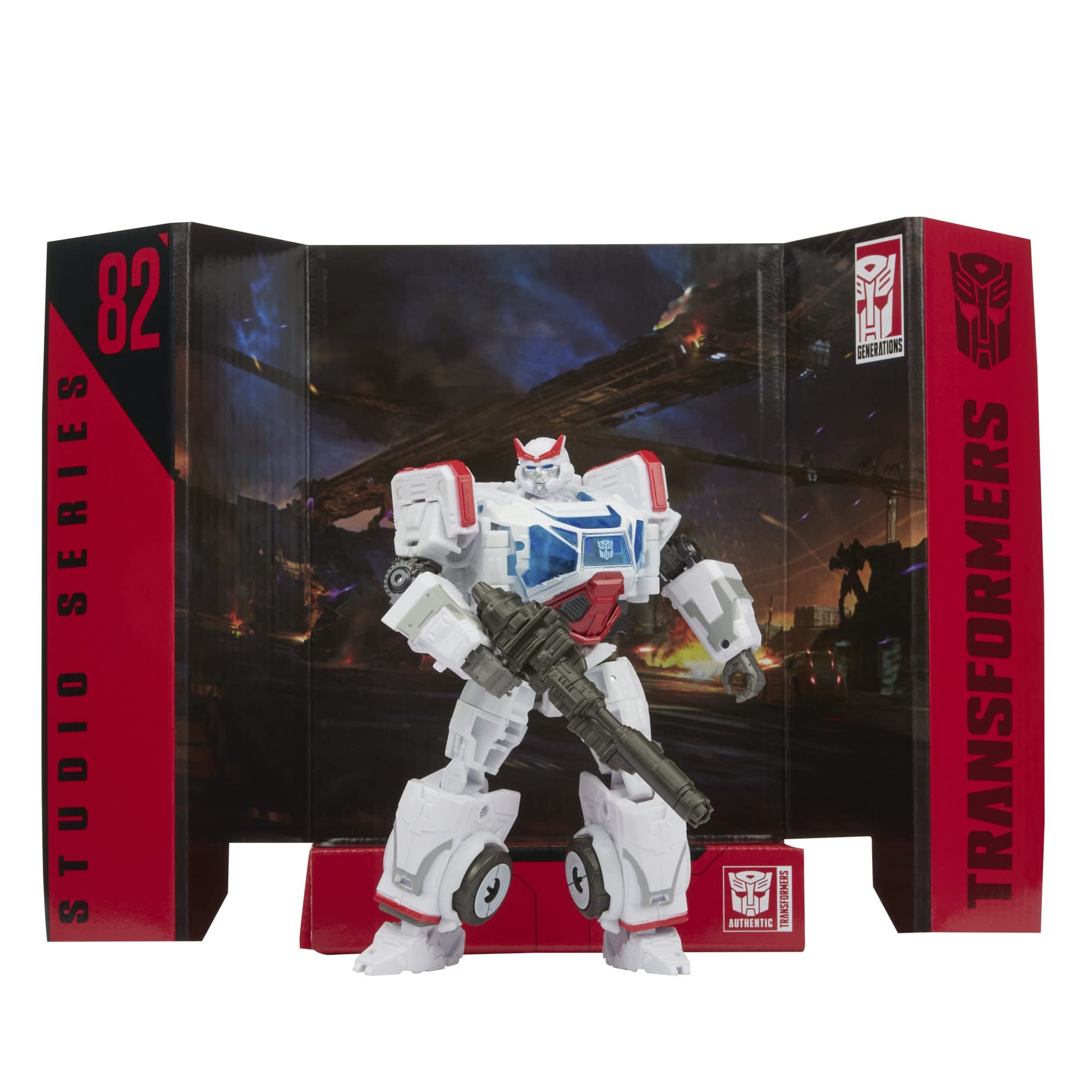 Transformers Toys Studio Series 82 Deluxe Class Bumblebee Autobot Ratchet Action Figure - Ages 8 and Up, 4.5-inch