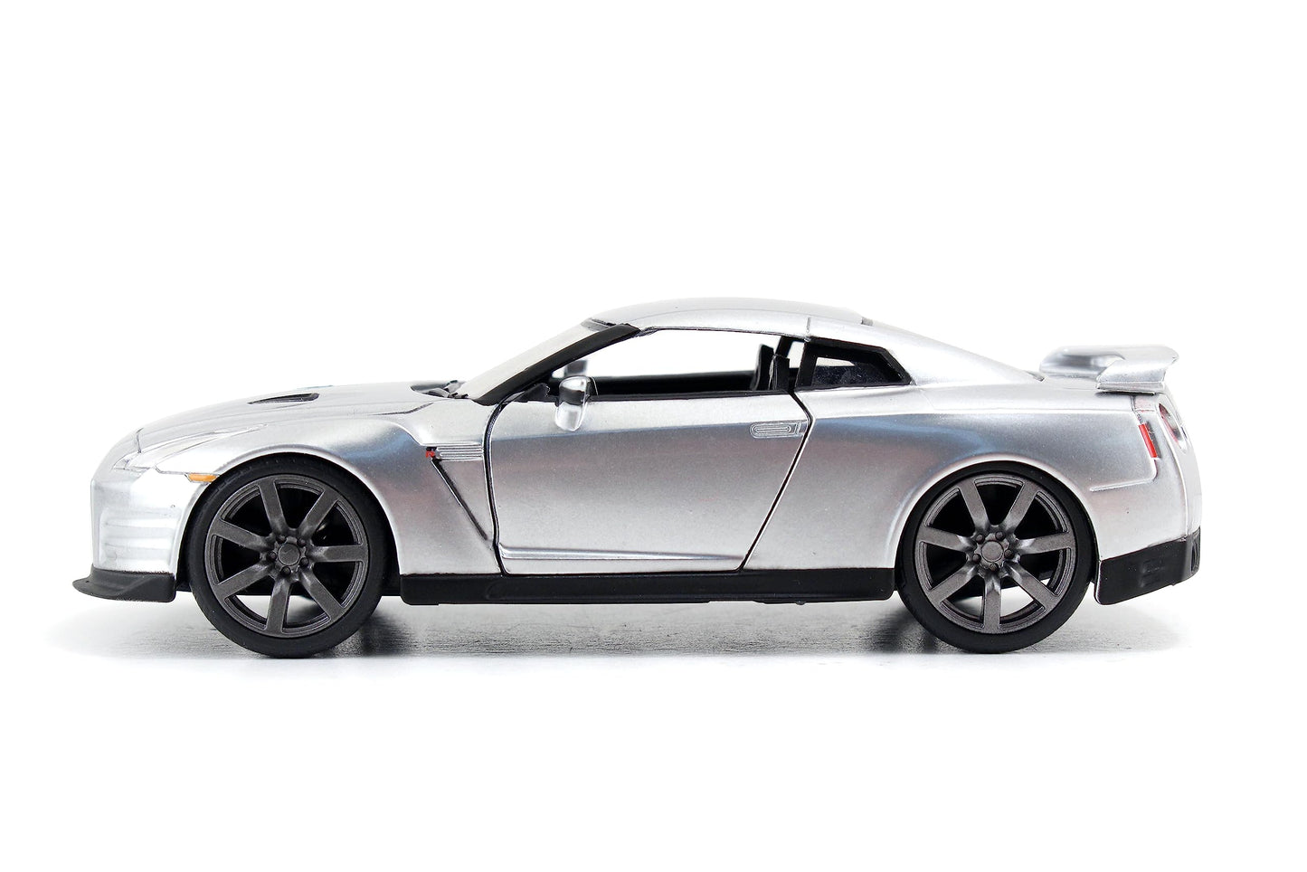 Jada Fast & Furious 1:32 2009 Brian's Nissan GT-R R35 Die-Cast Car, Toys for Kids and Adults(Silver)