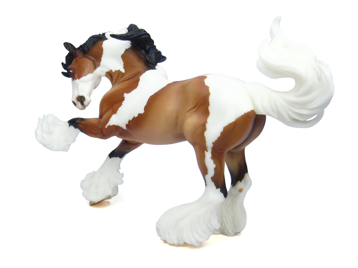 Breyer Traditional Series Gypsy Vanner | Model Horse Toy | 13" x 8.5" | 1:9 Scale | Model # 1497