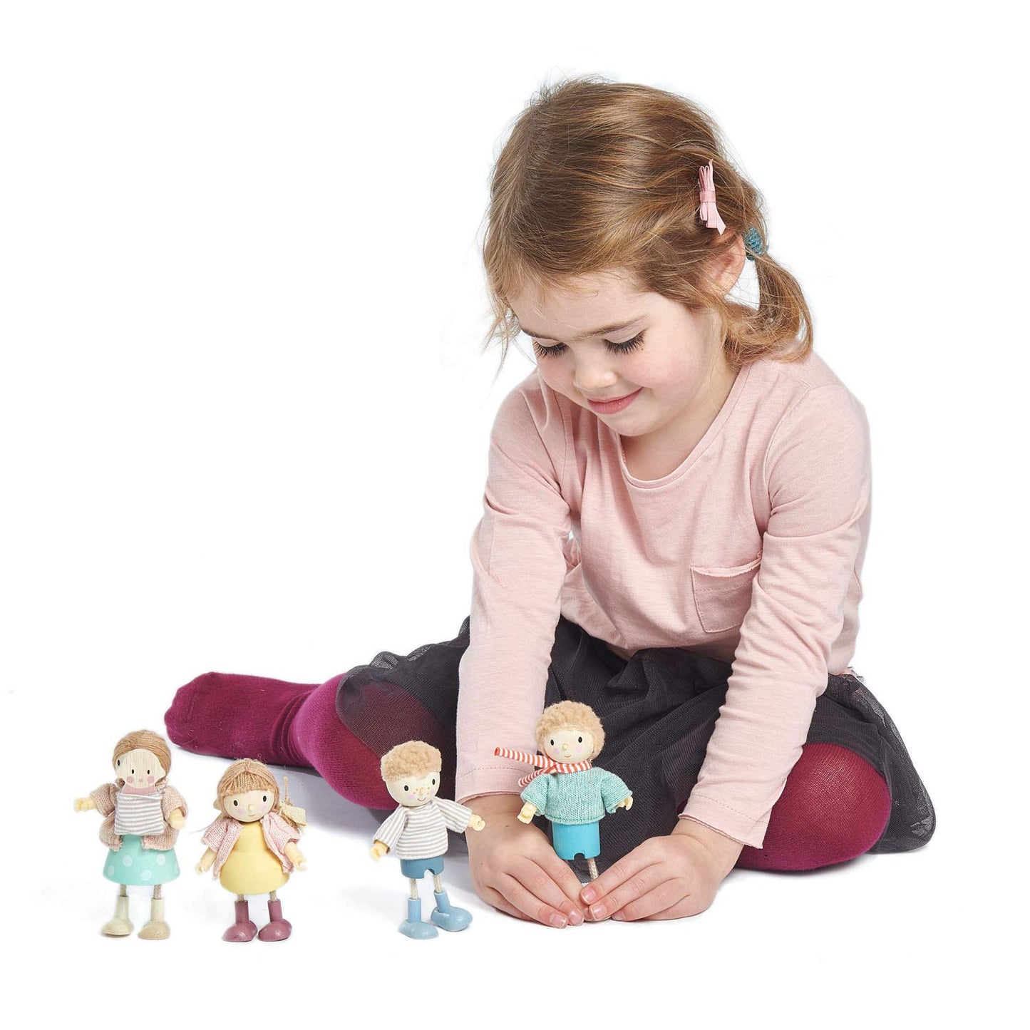 Tender Leaf Toys - The Goodwood Family - Wooden Miniatures Flexible Doll, Multicultural Action Figure for Dollhouse - Encourage Creative and