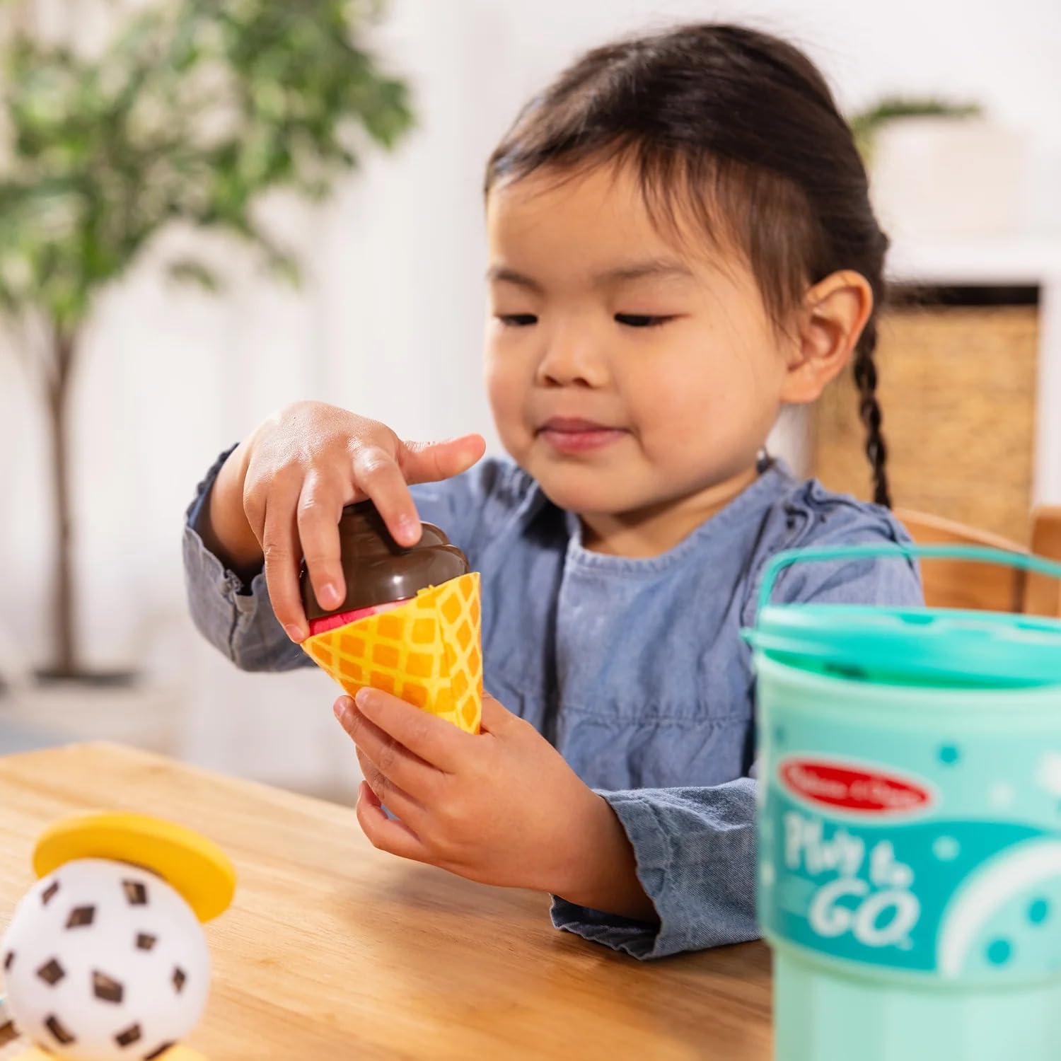 Melissa & Doug Play To Go Ice Cream Play Set Toy, 1 EA