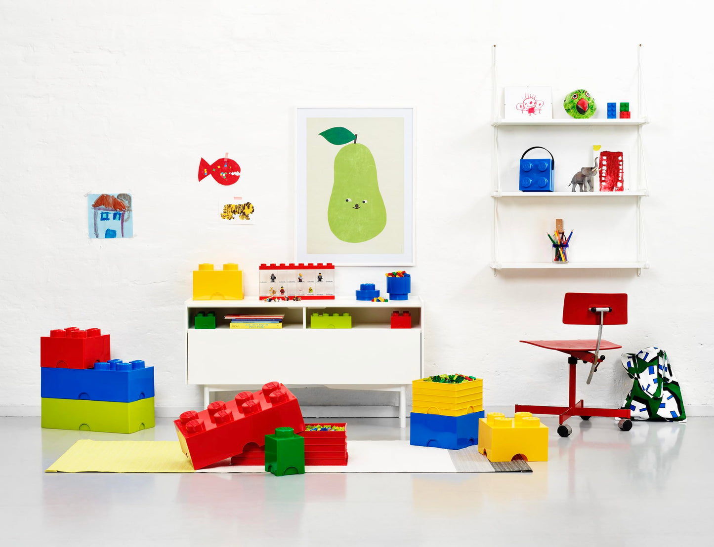 LEGO Storage Brick 4 - studs Cool Yellow - Stackable Plastic Storage Box with Lid for Kids and Adults Ideal Desk Organizer and Toy Box - 5.6L Capacity