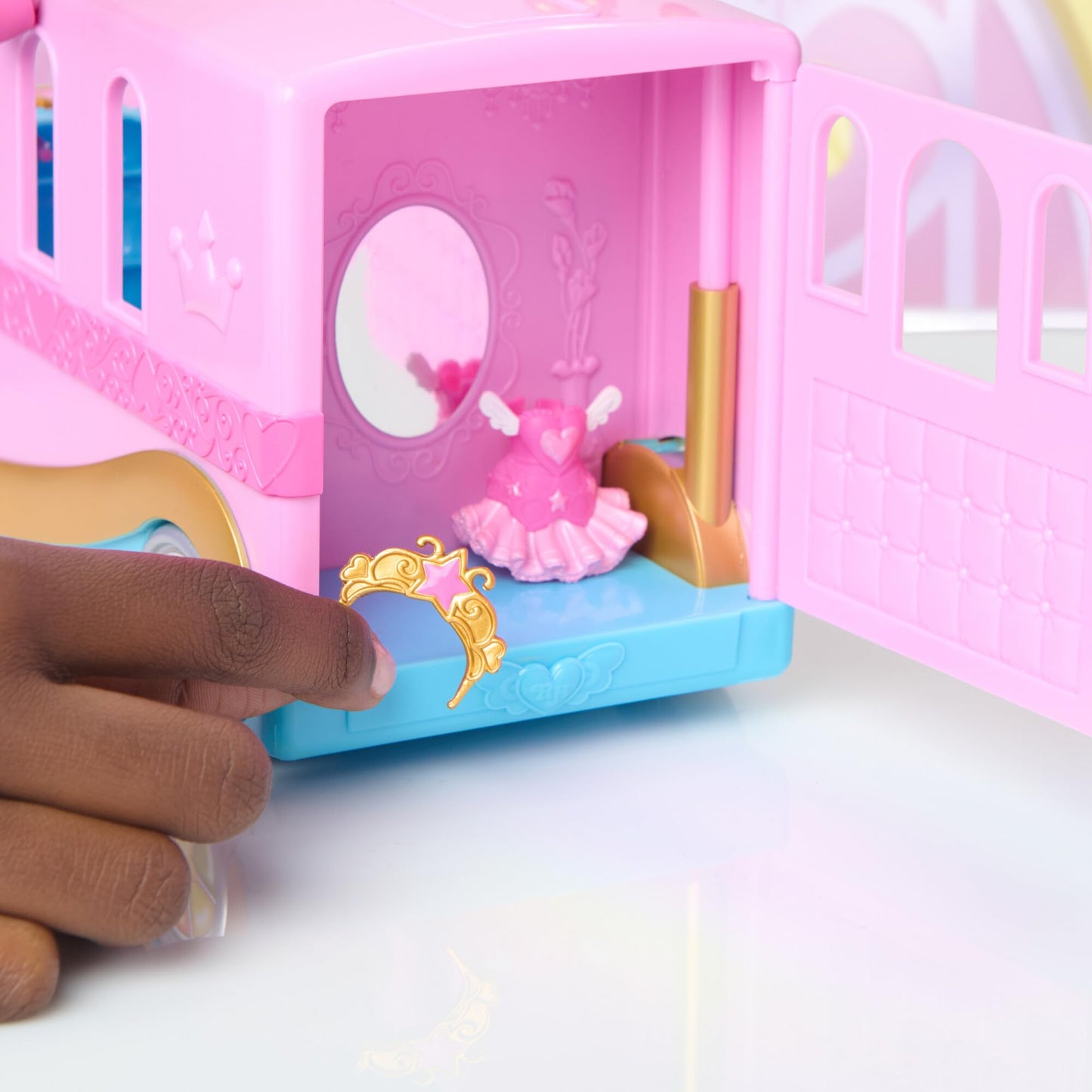Royale High Bus & Glam Closet - (1) Exclusive Doll, On-The-Go Glam Closet, Moveable Wings, Working Wheels and Room for 4 Friends - Virtual Item Code