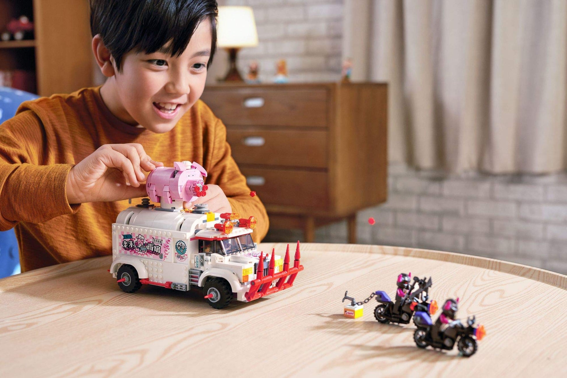 LEGO Monkie Kid: Pigsy’s Food Truck 80009 Building Kit, Gift for Kids (832 Pieces) Amazon Exclusive