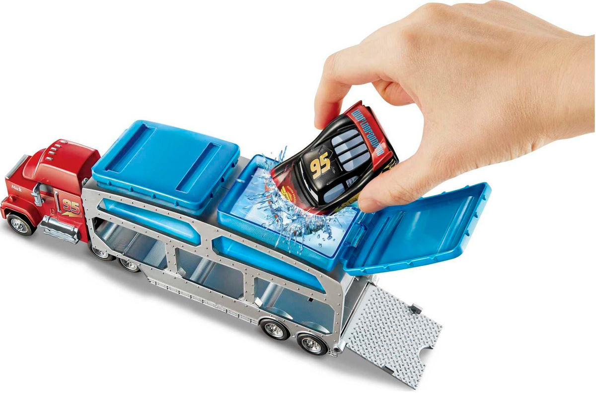 Mattel Disney and Pixar Cars Mack Toy Truck & Lightning McQueen Color-Change Car, Dip & Dunk Trailer with 2 Levels & 2 Water Tanks